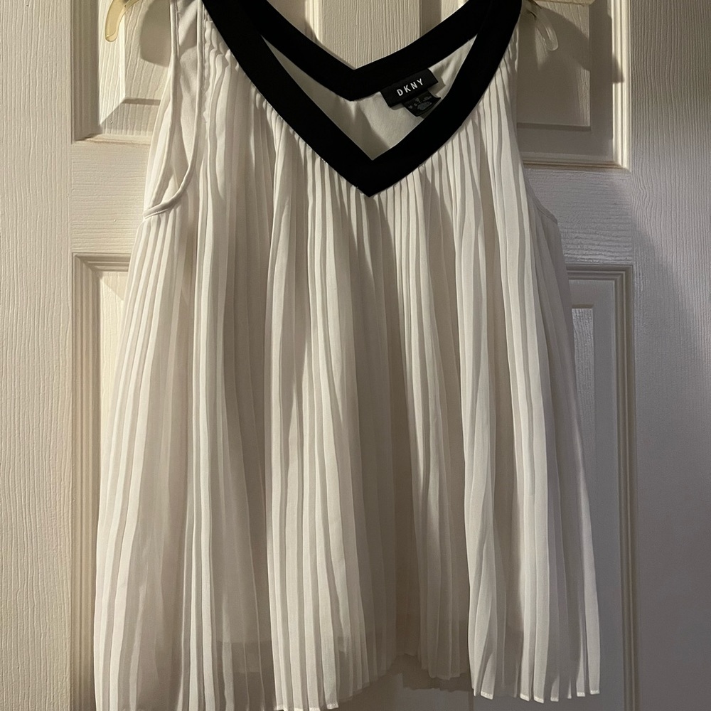 Top white